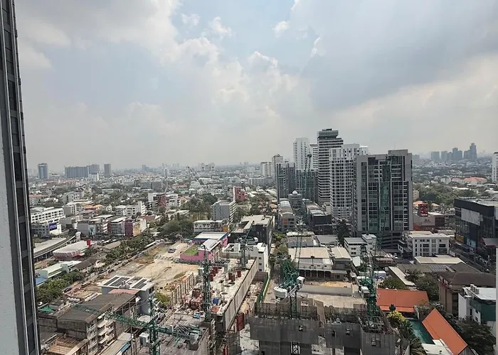 Private Skyview In Heart Of Thonglor アパート *
